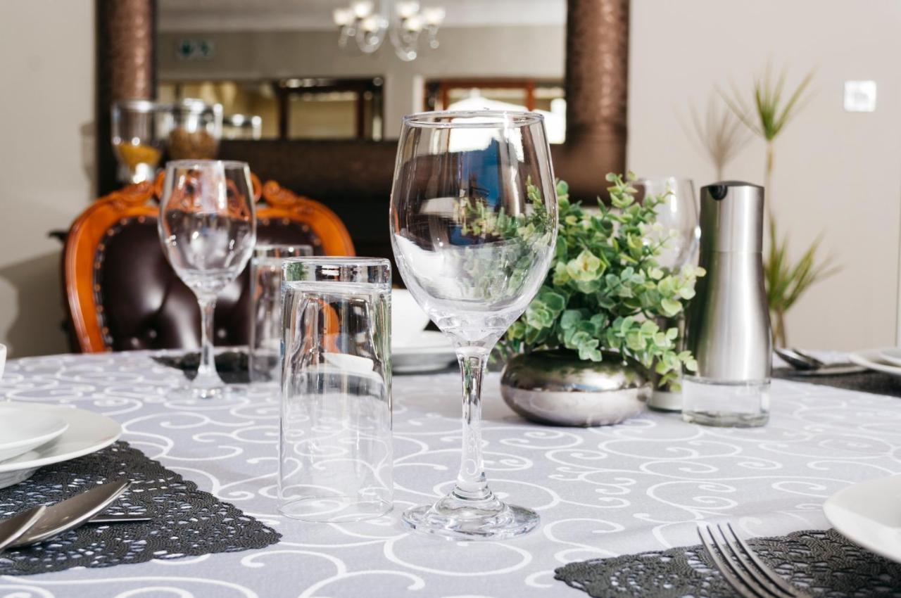 Peaconwood Boutique Villa Palapye Bagian luar foto