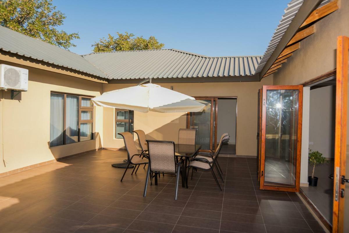Peaconwood Boutique Villa Palapye Bagian luar foto