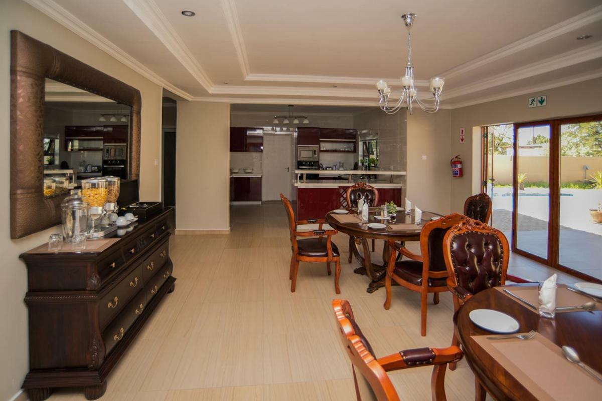 Peaconwood Boutique Villa Palapye Bagian luar foto