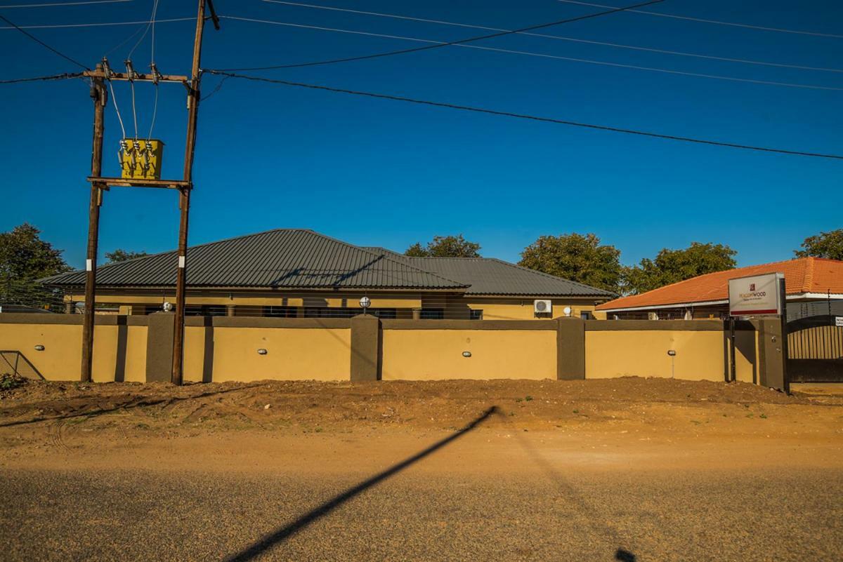 Peaconwood Boutique Villa Palapye Bagian luar foto