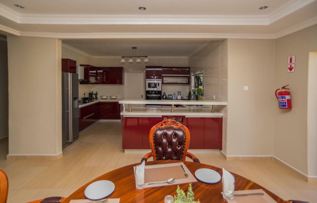 Peaconwood Boutique Villa Palapye Bagian luar foto