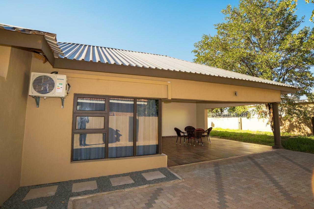 Peaconwood Boutique Villa Palapye Bagian luar foto